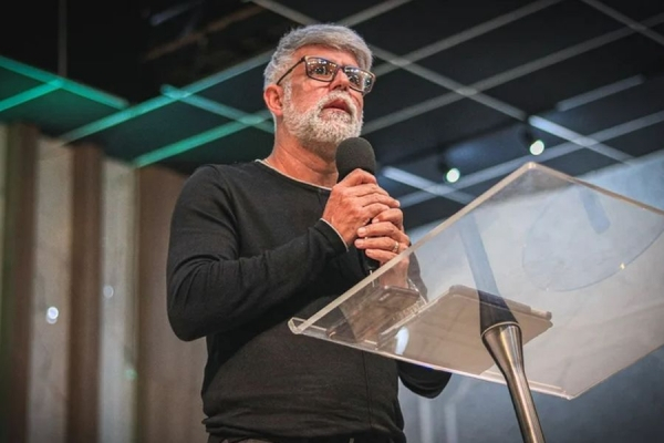 Pastor Claudio Duarte alertou sobre risco à liberdade de expressão. (Foto: Igreja Batista Monte Horebe)