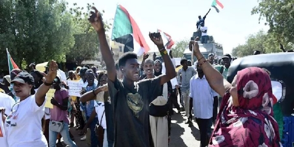 Cristãos na Marcha para Jesus no Sudão. 
